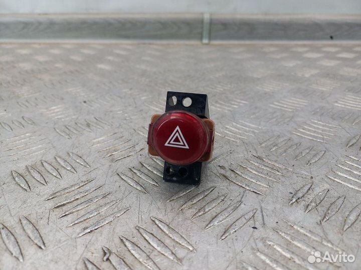 Кнопка аварийной сигнализации Honda Civic 8 FD