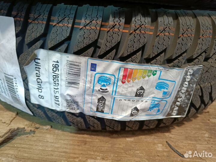 Goodyear UltraGrip 8 195/65 R15 91T