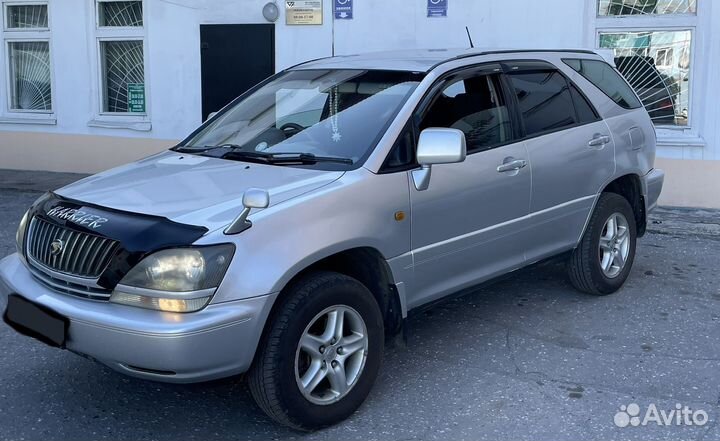 Toyota Harrier, 1999