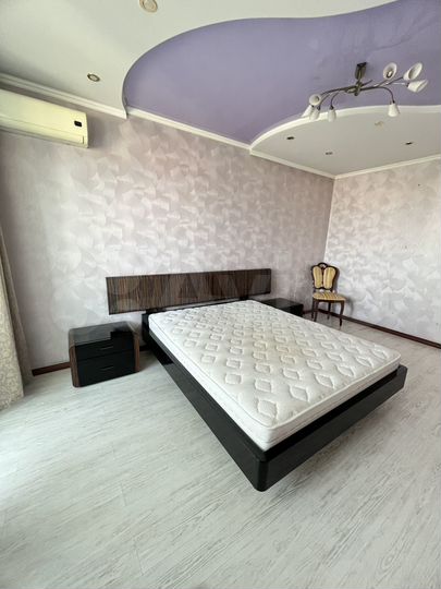 3-к. квартира, 90 м², 12/14 эт.