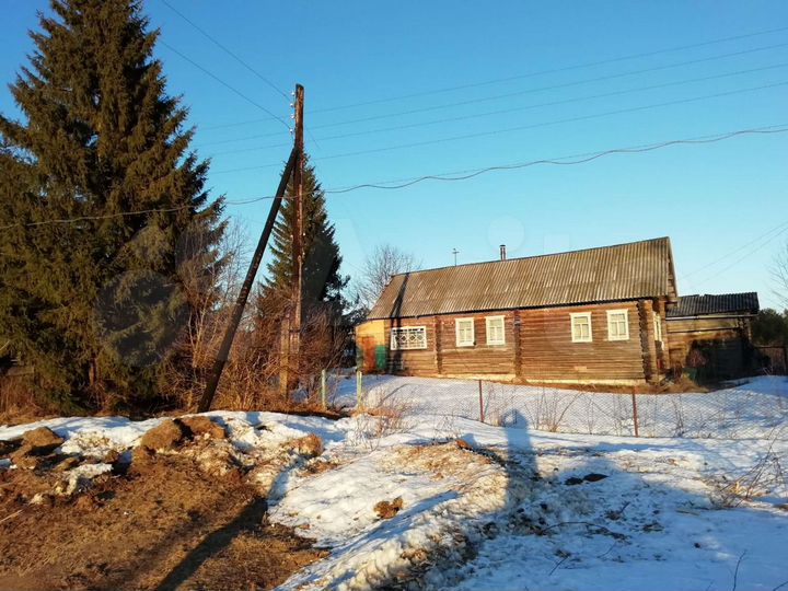 Дом 40 м² на участке 20 сот.