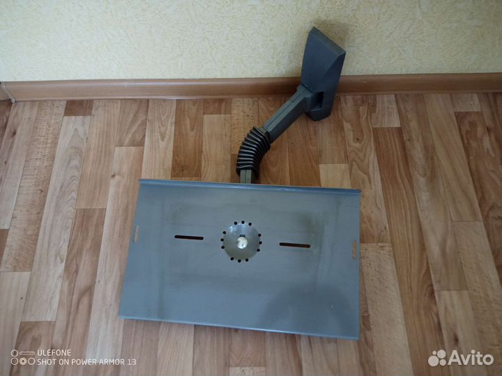 Подставка для телевизора