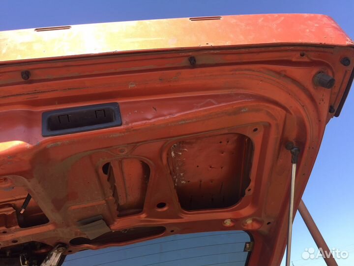 Крышка багажника Хонда HR-V