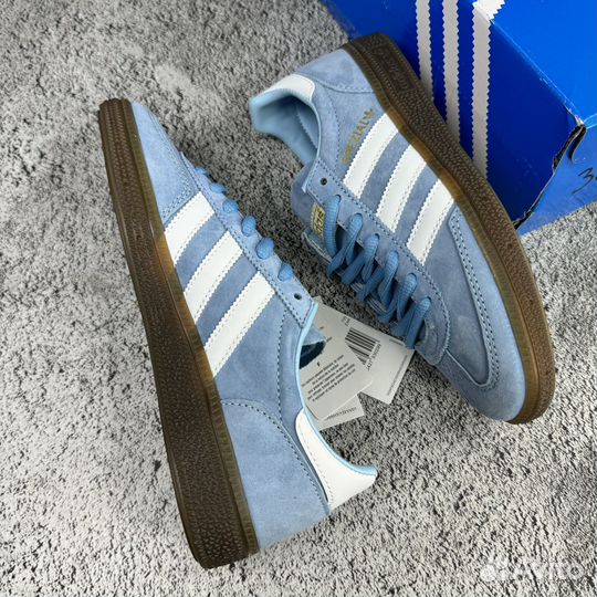 Кроссовки adidas spezial голубые