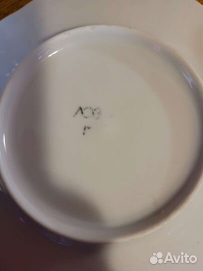 Тарелка декоративная фарфор