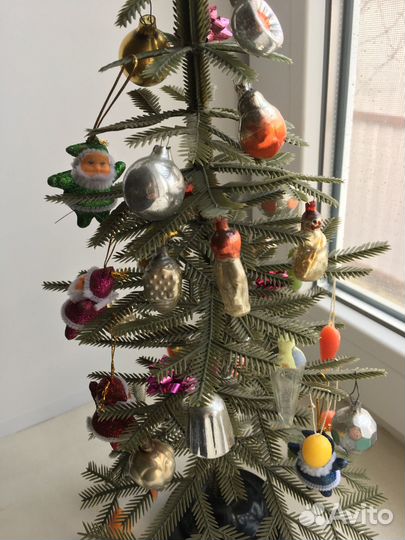 Елка малютка СССР с игрушками (игрушек много)