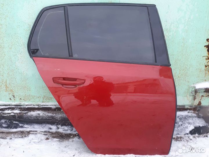 Задняя правая дверь фольксваген гольф 6