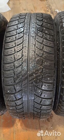 Gislaved Nord Frost 5 235/55 R17 103T