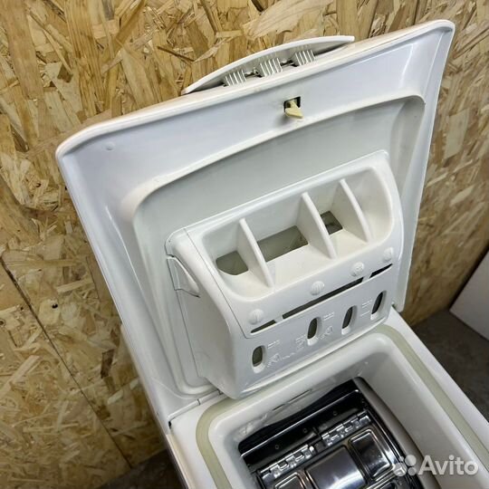 Стиральная машина с вертикальной загрузкой