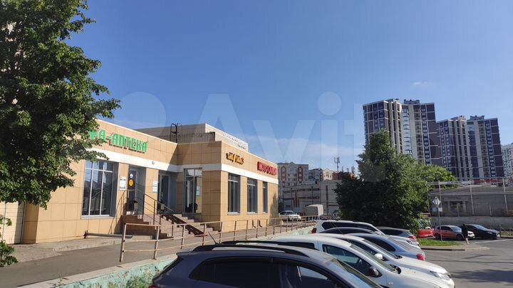 Помещение со спуском в подвале, 104.4 м²