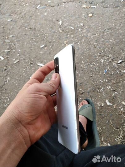 Телефон Samsung galaxy a71