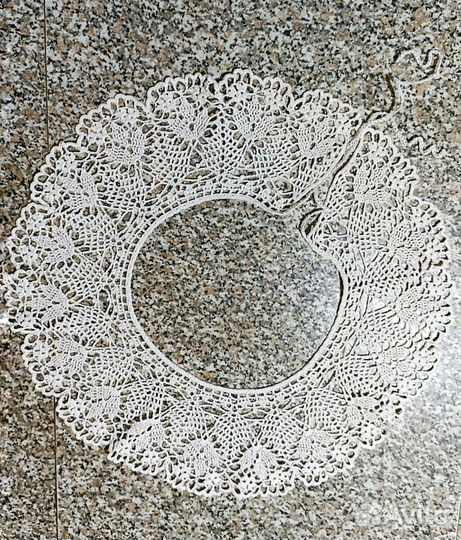 Воротничек вязанный ручной работы