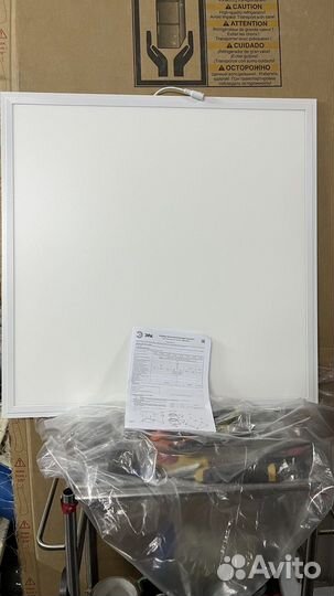 Светильник потолочный светодиодный