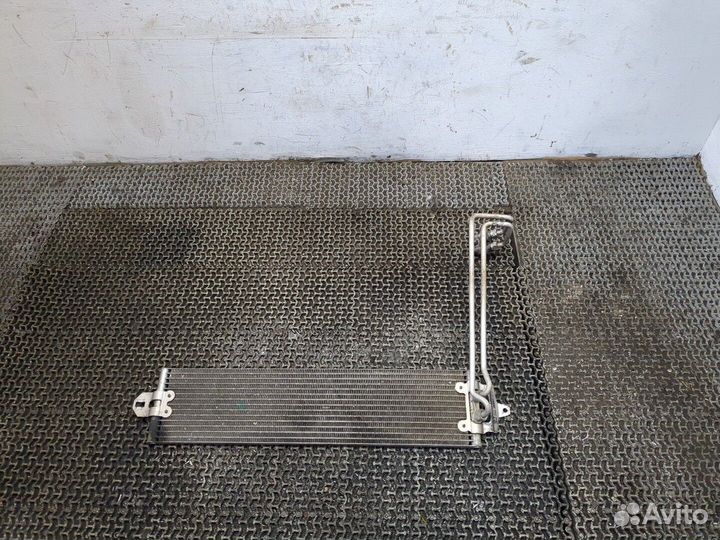 Радиатор масляный Volkswagen Touareg, 2004