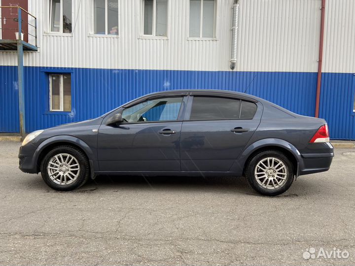 Opel Astra 1.6 МТ, 2008, 217 000 км