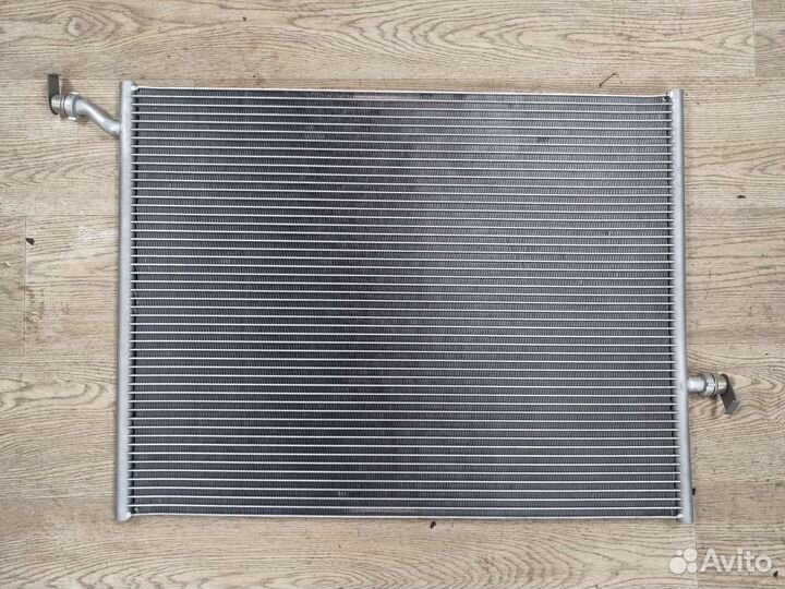 Радиатор охлаждения Мерседес 205 213 A0995003500