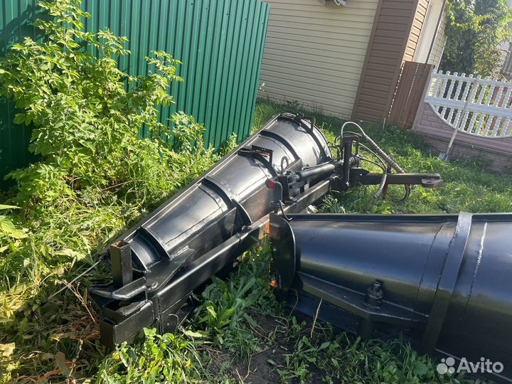 Пескоразбрасыватель,Отвал Камаз