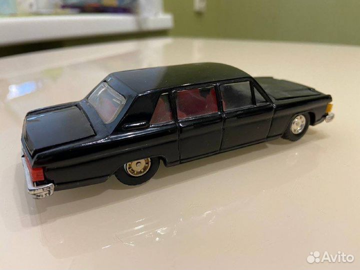 Чайка газ 14 Сделано в СССР, масштаб 1:43