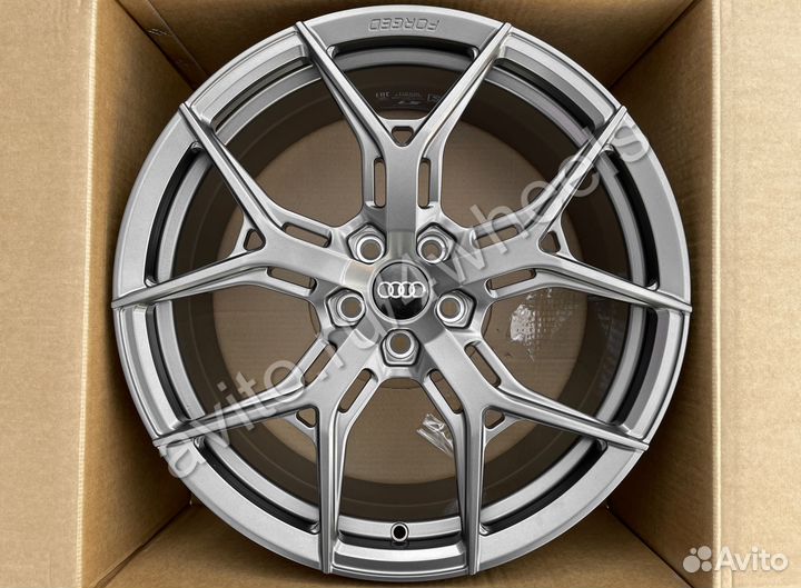 Кованые диски Audi Q8 R20 наличие
