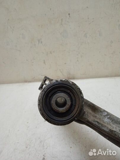 Рычаг подвески передний левый Opel Astra J хетчбэк