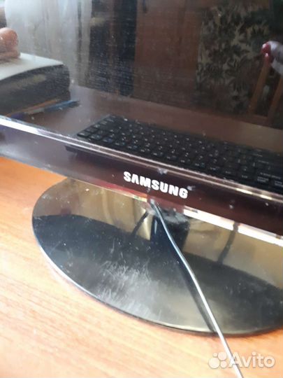 Монитор samsung