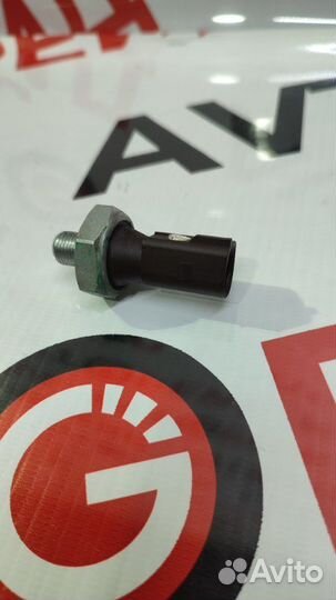 Датчик давления масла Audi Q5 8R cdnc 06.07.2009