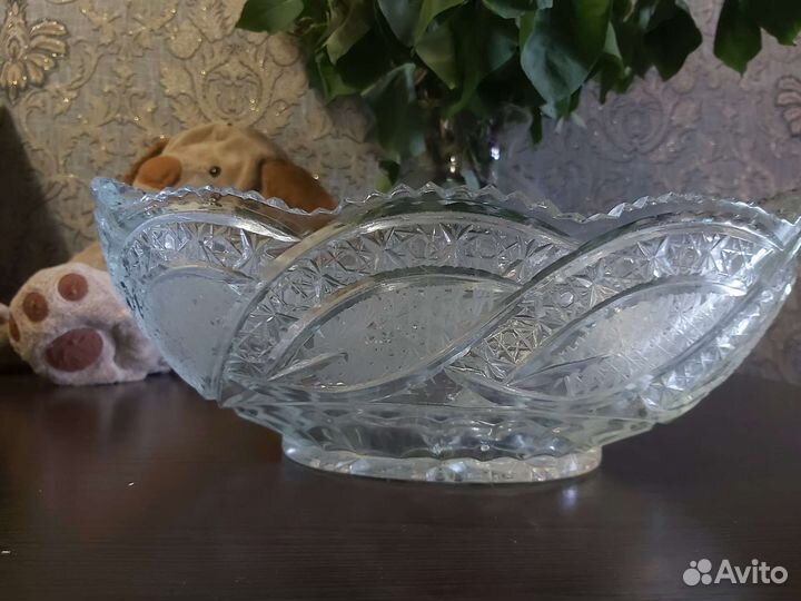 Большая хрустальная салатница / ваза