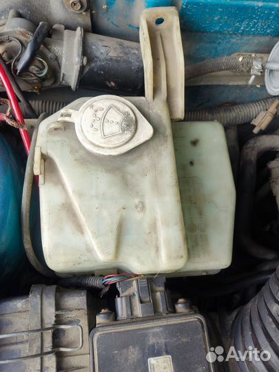 Бачок стеклоомывателя Mitsubishi Colt 4 1992-1996