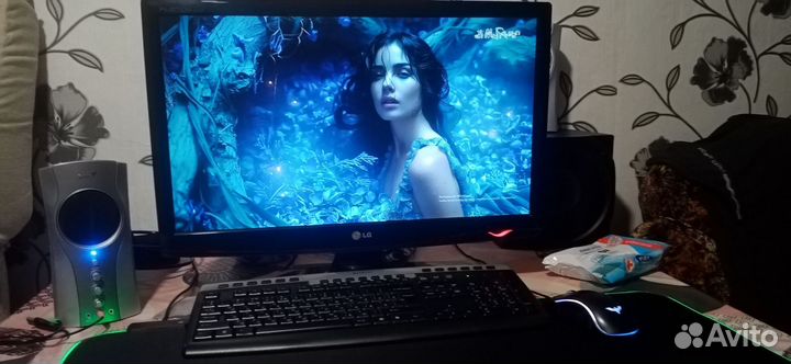 Монитор lg flatron w2243s