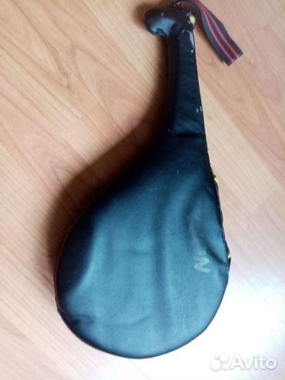 Лапа-ракетка