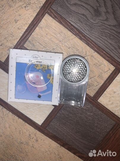 Машинка для удаления катышков