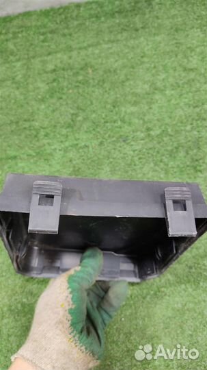 Крышка блока предохранителей Nissan Qashqai J11 2