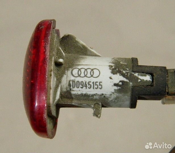 Плафон двери пер. прав. Audi A8 D2