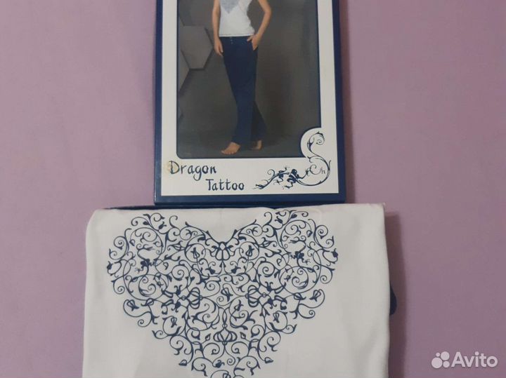 Брючки с футболкой