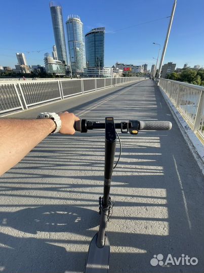 Ninebot Segway Kickscooter Max G30 + Monorim V4.0