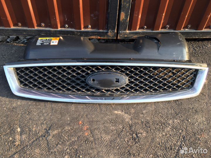 Решетка радиатора ford focus 2