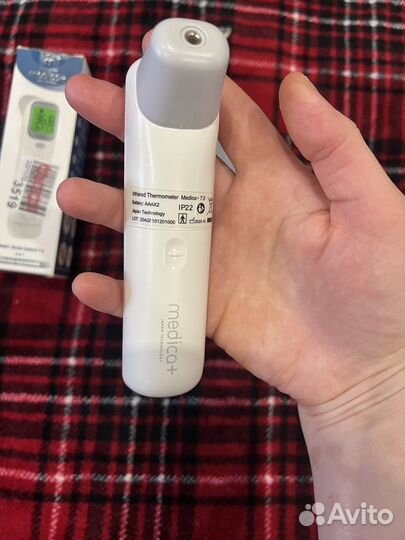 Медицинский бесконтактный термометр