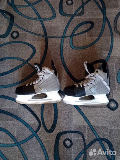 Коньки хоккейные