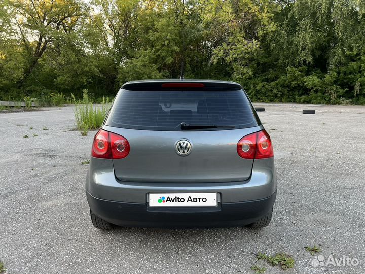 Volkswagen Golf 1.6 МТ, 2005, 132 000 км