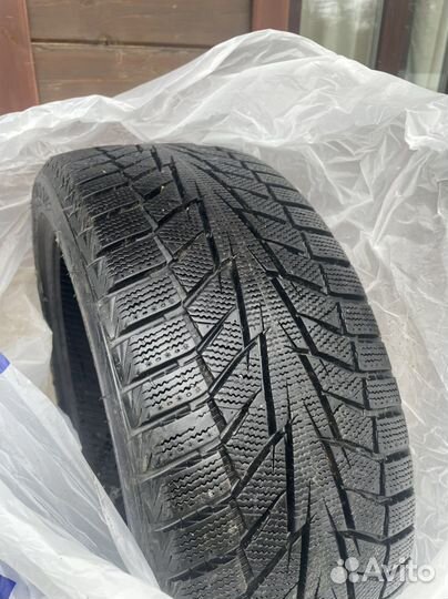 Hankook Winter I'Cept iZ 2 W616 225/40 R18 92T