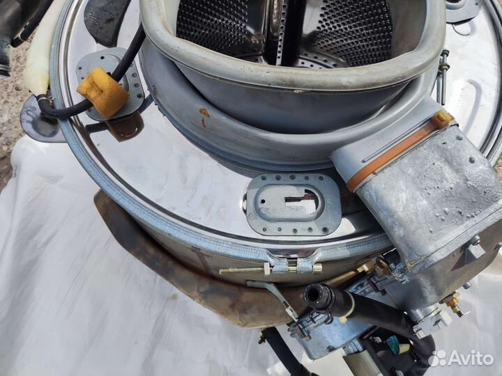 Бак с сушилкой, в сборе Indesit WGD 1236 TX