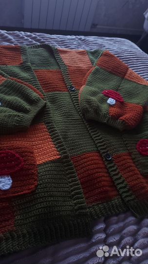 Кардиган с грибочками ручной работы