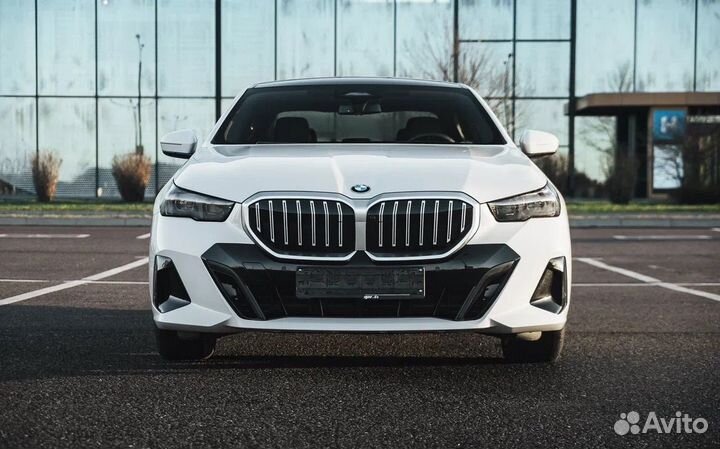 BMW 5 серия 2.0 AT, 2023, 334 км
