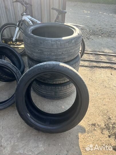 Pirelli P Zero 285/40 R21
