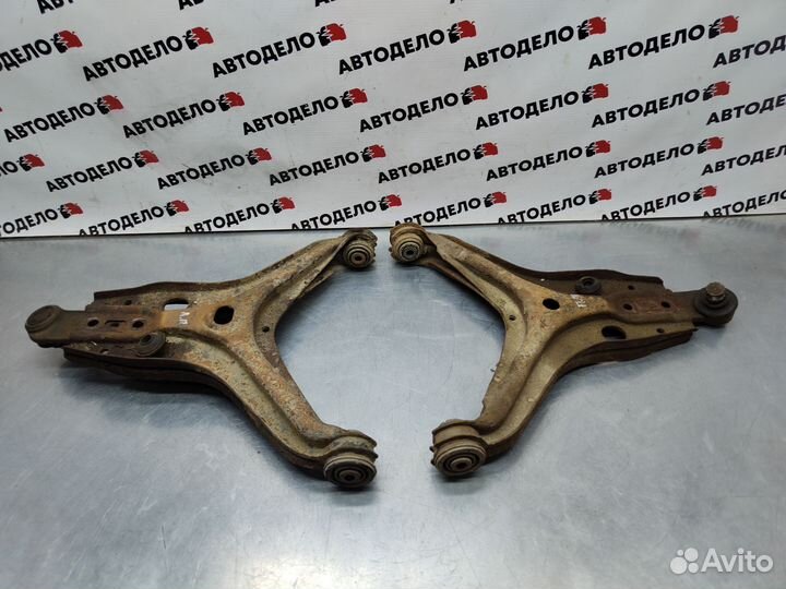 Рычаг передний Audi 80 (B3) 1990 г.в