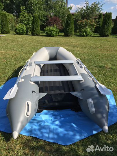 Надувная лодка Gladiator E 330 LT
