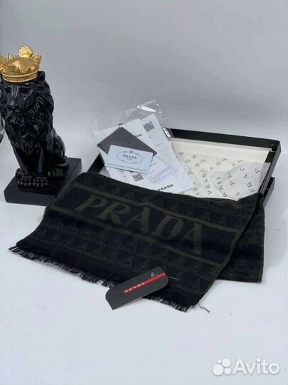 Новый шарф в подарочной упаковке