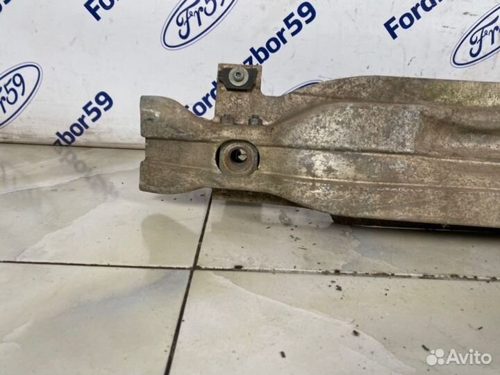 Усилитель бампера передний Audi A6 С6 2004-2008