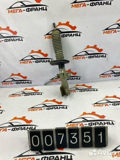 Стойка подвески передняя левая Peugeot 308 хэтчбек