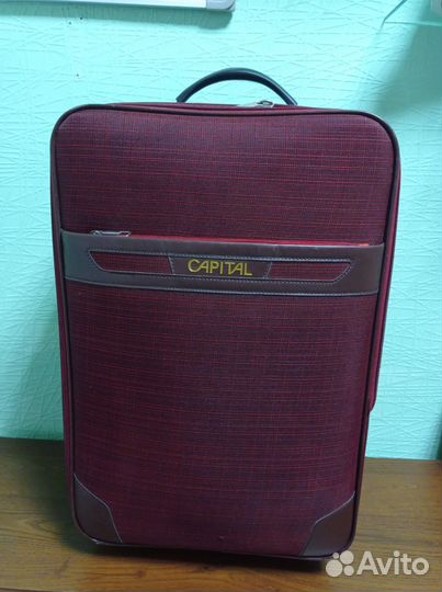 Чемодан на колесах